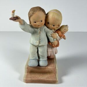 Enesco Memories Of Yesterday  1988 " Is It Really Santa? " Figurine 115347 Sz6”